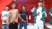 Show porno en grupo con colegas camboys - 2