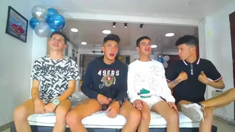 Orgie de camboys latinos - show 2