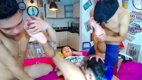 Heiße Gruppe aus geilen Latino-Camboys