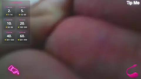 Show pornô em grupo na câmera com Flyckers