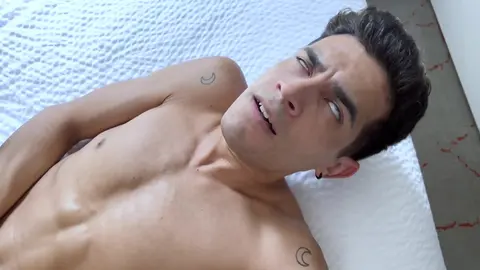 Questo sì che è un maschio enorme