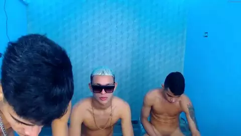 Groupe latino bien chaud en cam - camboys show 3