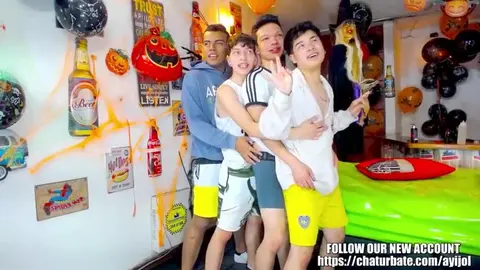 Show cam porno de grupo de twinks