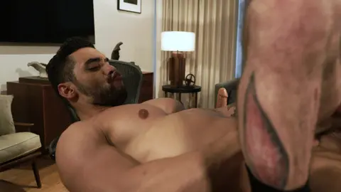 Arad Winwin, Andrey Vic & Alex Volkov - Corporate Uncaged in ufficio