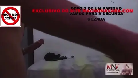 Amico del fratello, maschio brasiliano amatoriale