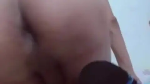 Pareja de twinks bien calientes en show