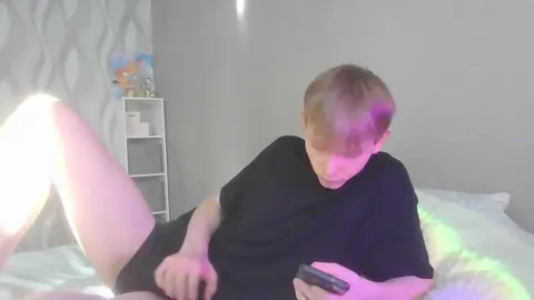 Twink Sweetbo hot in solo davanti alla cam