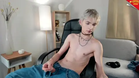 Heißer Twink-Camboy Nildark live