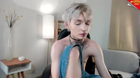 Show ao vivo do twink camboy Nildark