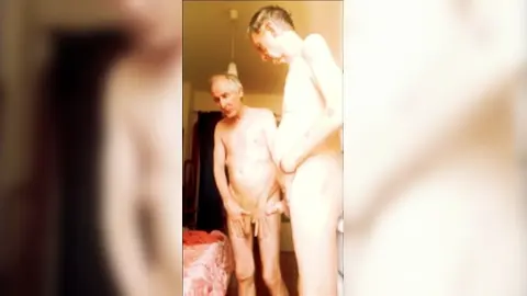 Ich und mein Lover nackt zu Hause