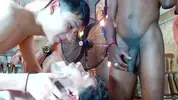 Orgía porno con twink camboy en show en vivo