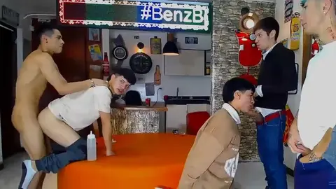 Partouze de minets – BenzBoys