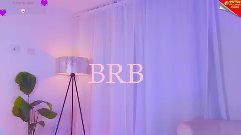 Twink camboy caliente en show de webcam solo