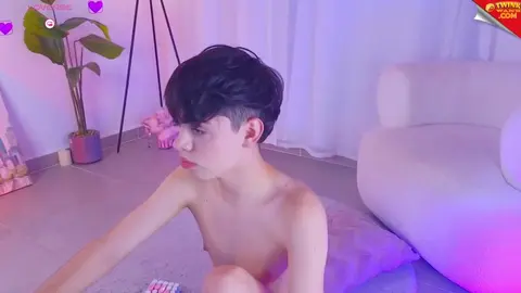 Geiler Twink-Camboy im Solo-Webcam-Show