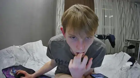 sexy porn camboy show twink sweetboy