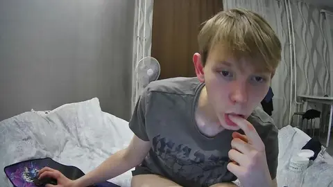 sexy porn camboy show twink sweetboy