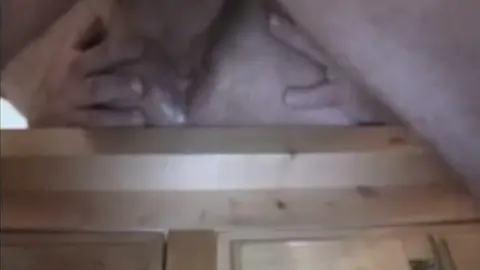 cara jovem transando com maduro gay amador