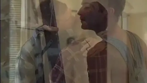 Movie title: 3 easy pieces "Titanmen"