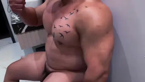 beefymuscle.com - After-gym relaxation!