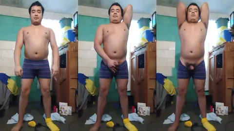 Jesus en boxer jalandose el pene avienta semen #92