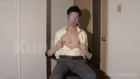 A businessman who doesn't want to show his face faints in agony with a vibrator!!