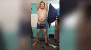 Jesus en boxer jalandose el pene avienta semen #112