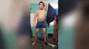 Jesus en boxer jalandose el pene avienta semen #112