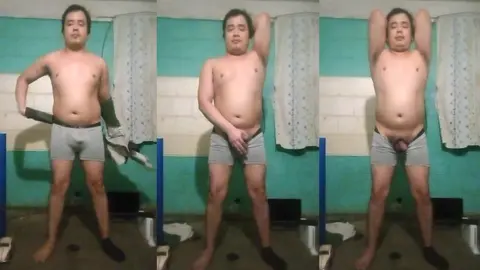 Jesus en boxer jalandose el pene avienta semen #116