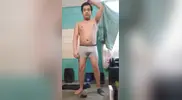 Jesus en boxer jalandose el pene avienta semen #122