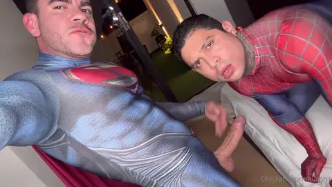 Spiderman gets trapped by Superman