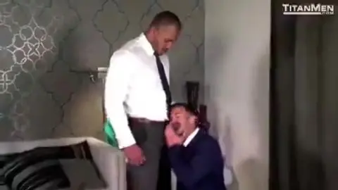 Seguranca Comendo o Patrão