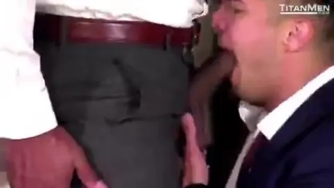 Seguranca Comendo o Patrão