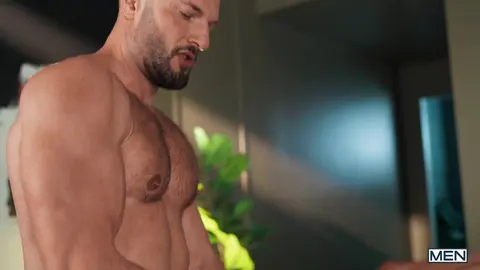 Holden Beau & Zac Barrett - The Heat Is On