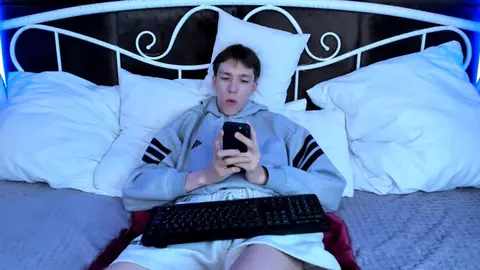 sex porn twink show camboy markbranston 2