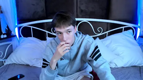 sex porn twink show camboy markbranston 2