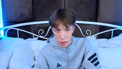 sex hot twink show camboy markbranston