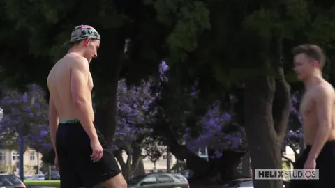 Logan Cross & Josh Brady - Les beaux gosses du foot