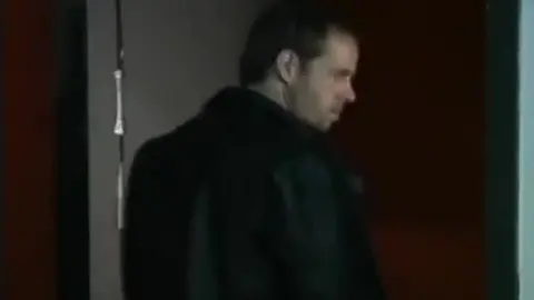 Closed Set New Crew : Scene 1