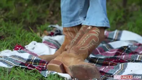 Texas Twink’s Turn to Get Mounted Bareback by Johnny Donovan