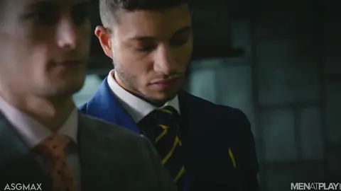 Trevor Harris, Vincent Grey, Tom Storm – Baise entre collègues