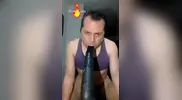 Jugando con mis dildos de caballo