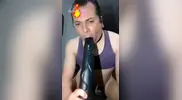 Jugando con mis dildos de caballo