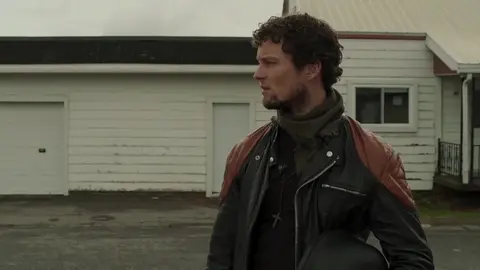 Saint Narcisse Dublado