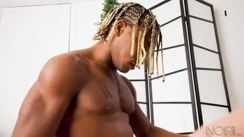 Adrian Hart, Ezrah Mahomes – Étire mon trou