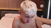 sexy hot camboy leonlure show hot tube