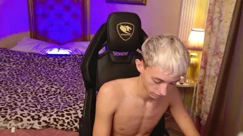 Show cam porno sexy con LeonLure