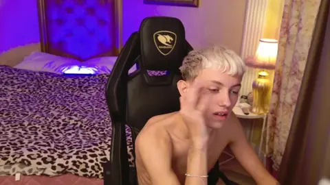 Show cam porno sexy com LeonLure