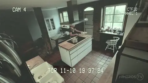 Leo Louis breeds AJ Sloan