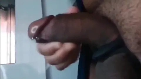 iAmBearBoy Ordenhando Seu Pau Até Gozar