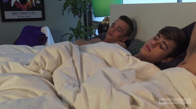 Trío más uno en sesión de fotos